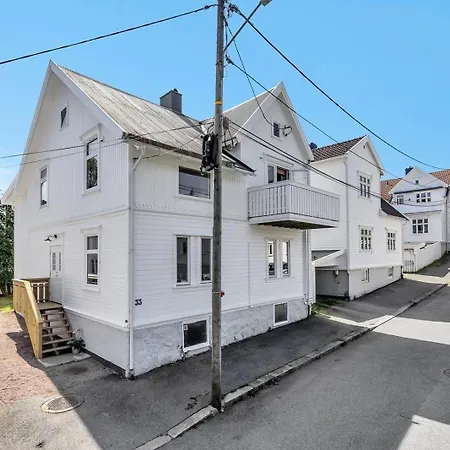 Moderne Og Sentral Med Balkong - Perfekt For Familier * Kristiansand