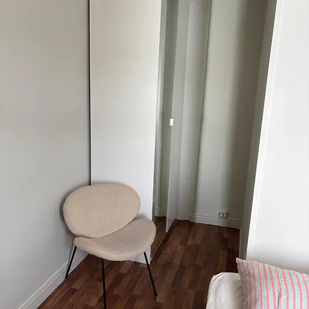 Moderne Og Sentral Med Balkong - Perfekt For Familier Lejlighed *