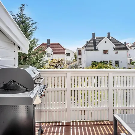Moderne Og Sentral Med Balkong - Perfekt For Familier * Kristiansand