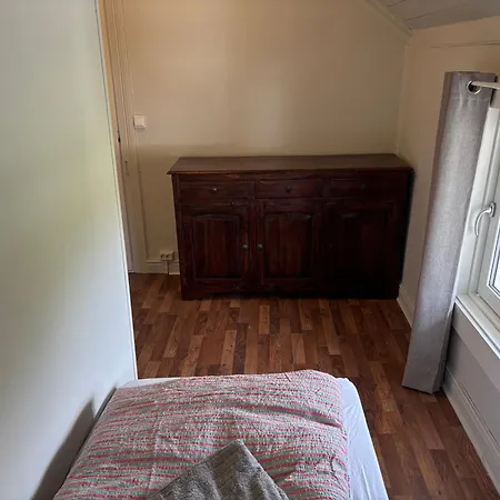 Moderne Og Sentral Med Balkong - Perfekt For Familier